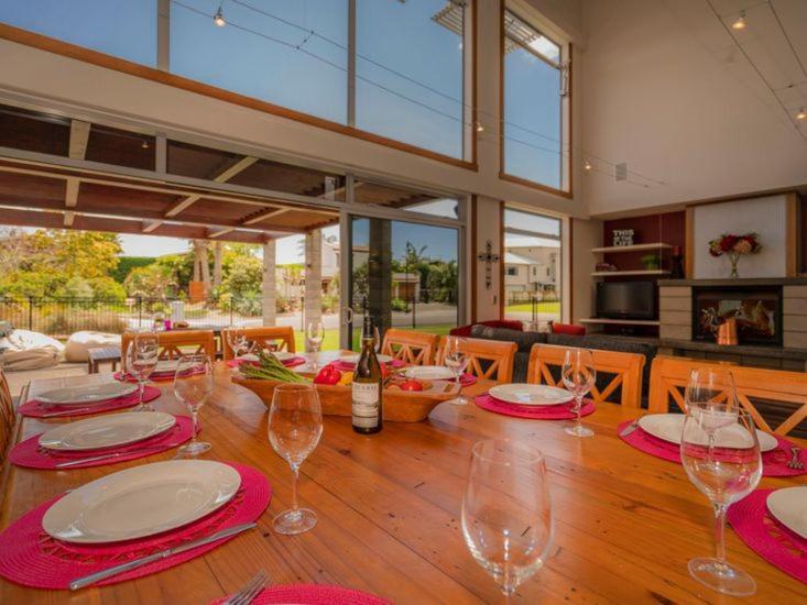 Hosts On The Coast Whitianga Bliss Villa Exterior photo