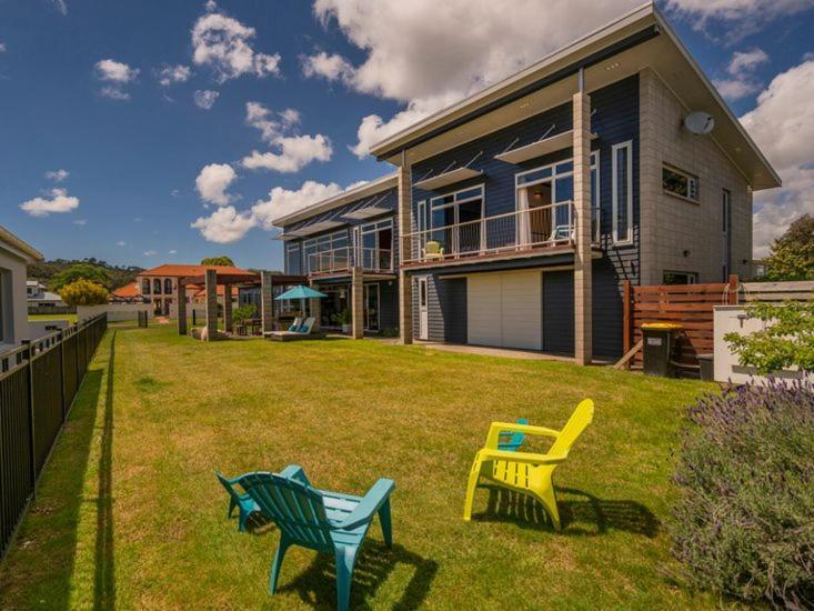 Hosts On The Coast Whitianga Bliss Villa Exterior photo